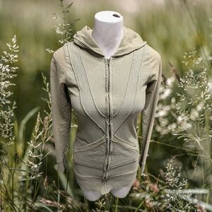 Women's fame zip up hoodie